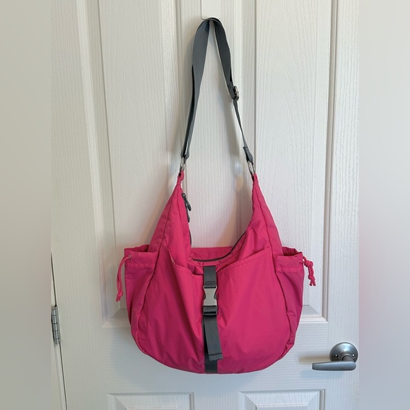 Puma Pink Shoulder/Crossbody Bag - Picture 1 of 8